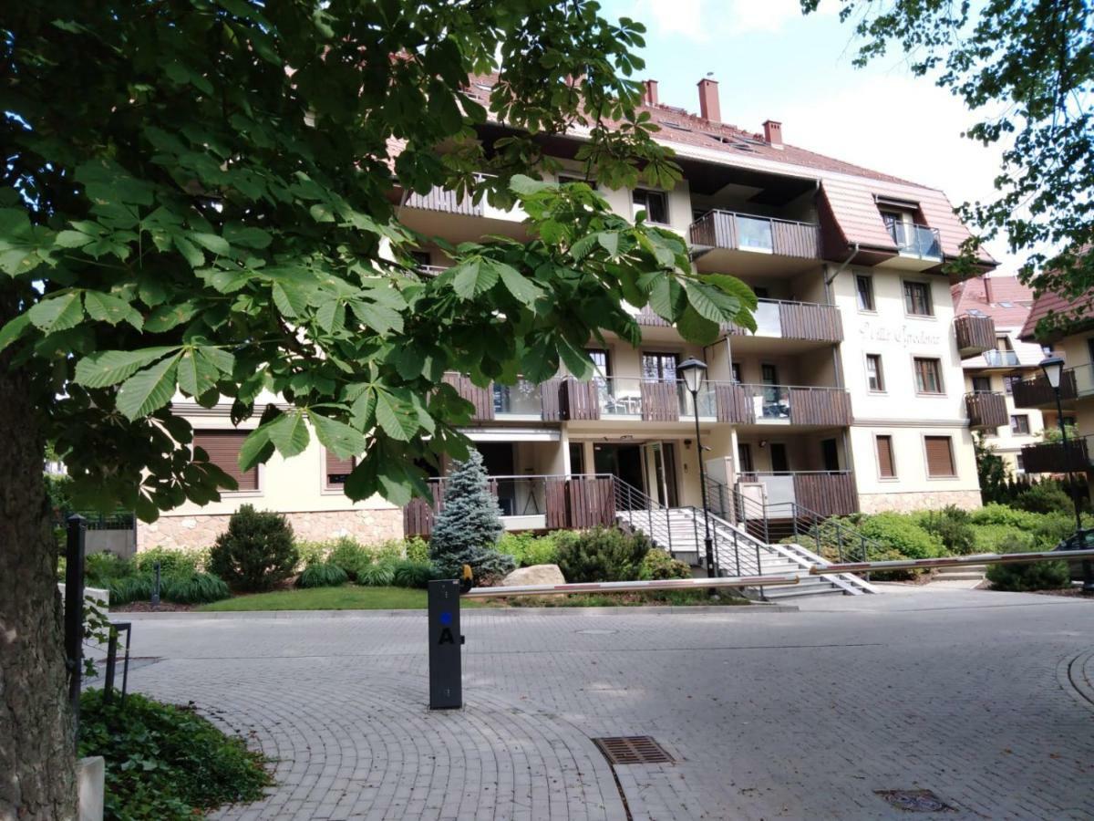 Z Pieknym Widokiem Ogrodowa Parkowe Apartment